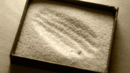 Madeleine-Abdruck im Sand Nr. 2