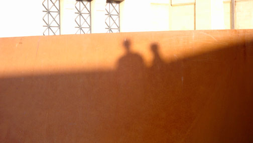 Stahlskulptur von Richard Serra in Stanford